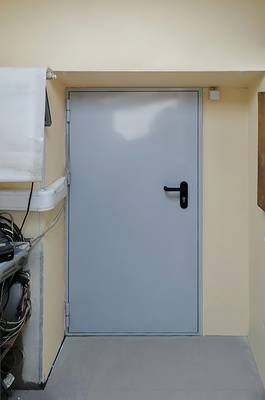 Дверь для электрощитовой (управа района Котловка)