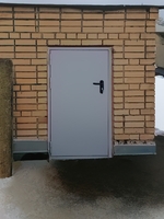 Дверь ...