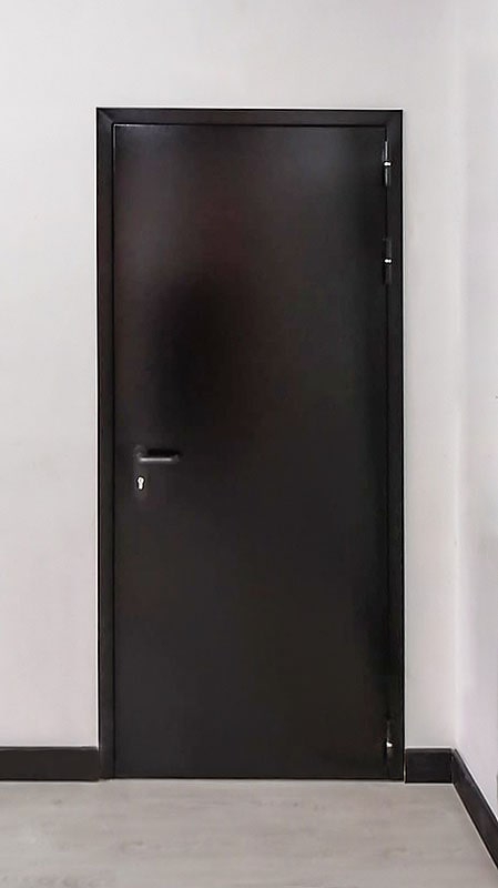 Монтаж однопольной двери EI 60 в техническое помещение