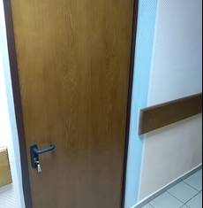 Огнеупорная дверь с МДФ, фото внутренней стороны