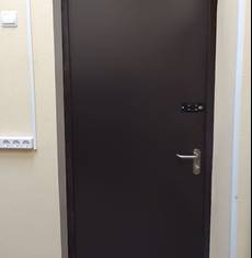Огнезащитная дверь с внутренней стороны (офисы, пер. Хользунова)