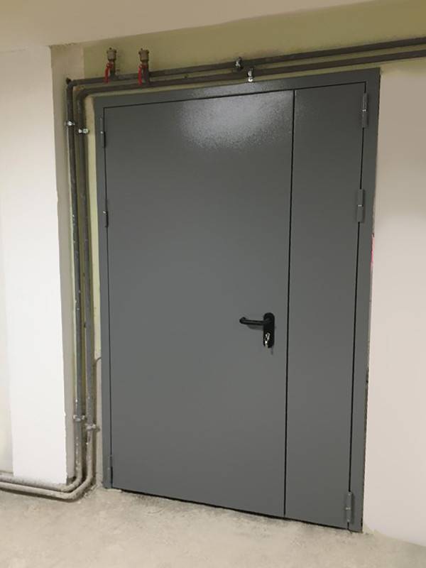 Полуторопольная дверь (склад, ул. 2-я Вольская)