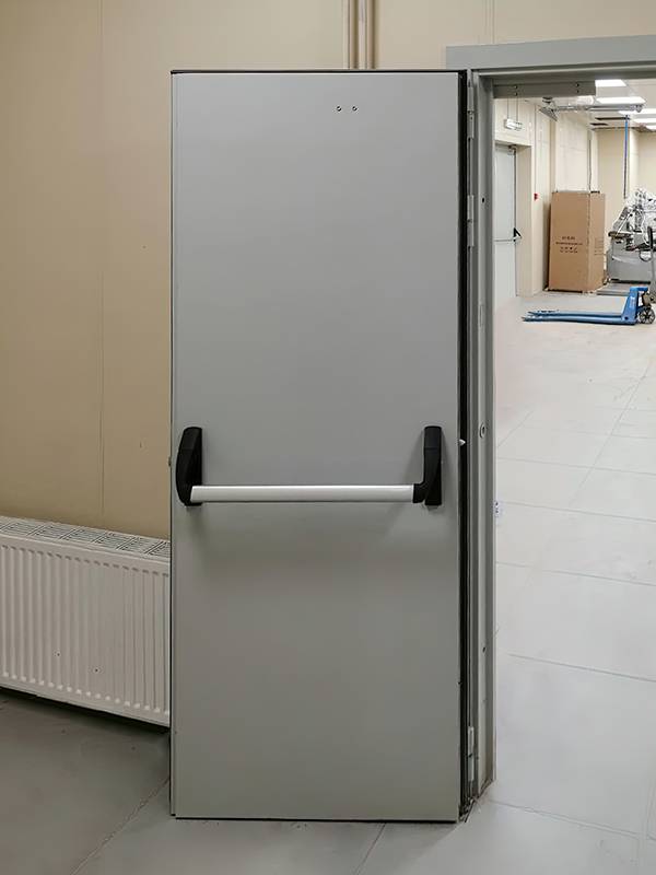 Створка с ручкой «антипаника» (АО «ГНЦ РФ ТРИНИТИ»)