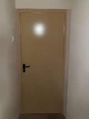 Однопольная дверь с внутренней стороны